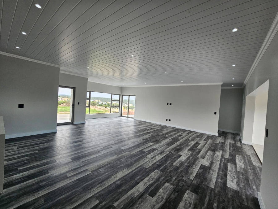 3 Bedroom Property for Sale in Stilbaai Wes Western Cape